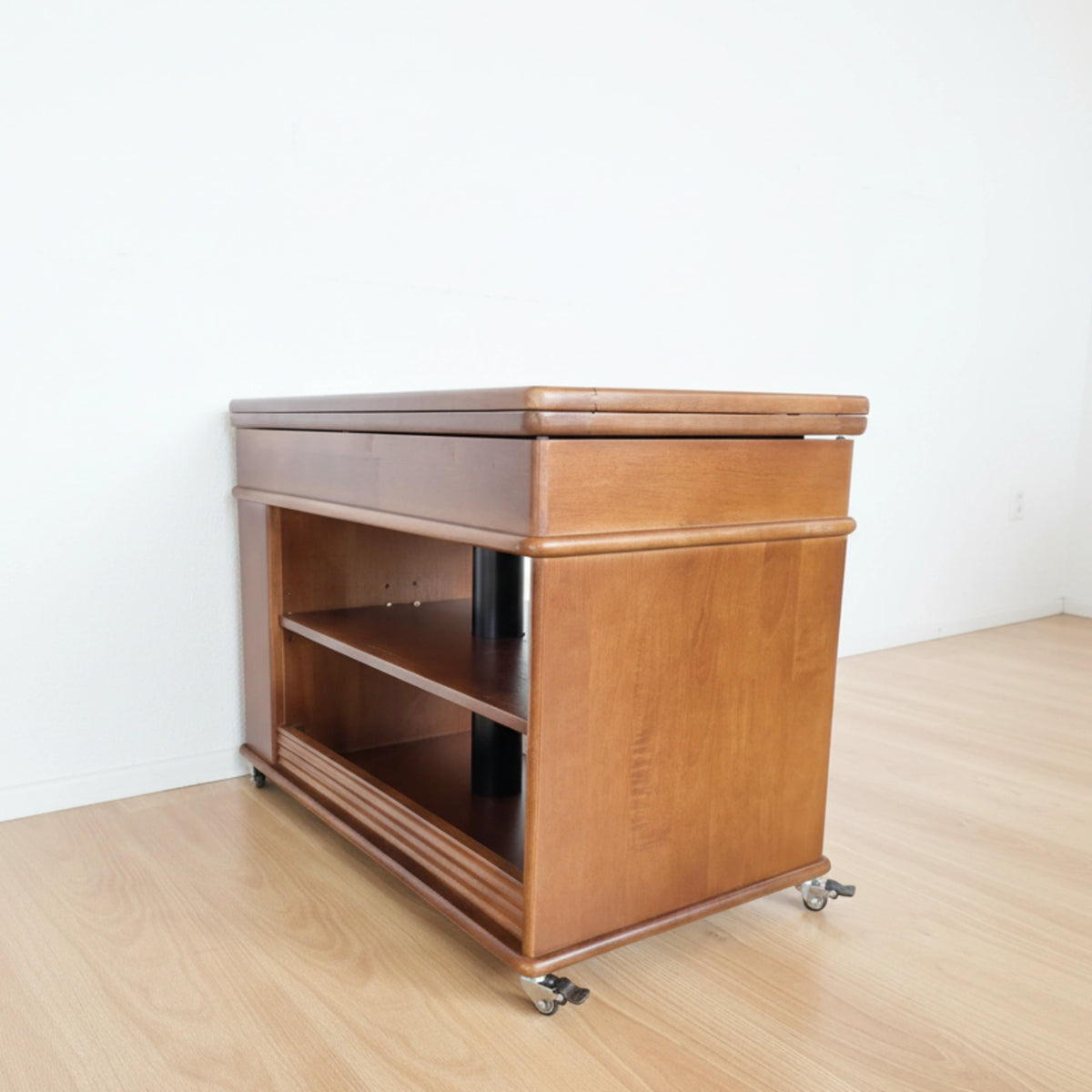 Cube Sidetable